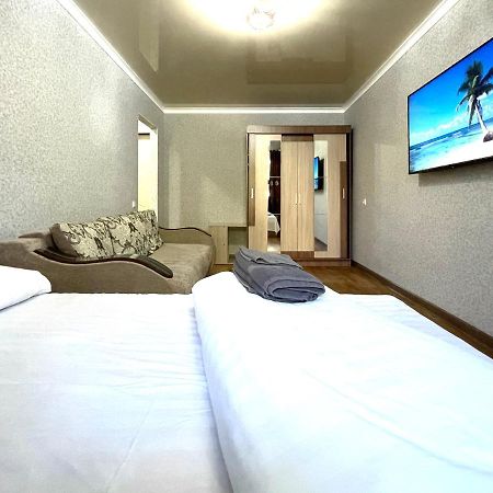 Абая 68 Квартира В Центре, 4 Спальных Места Petropavlovsk Extérieur photo